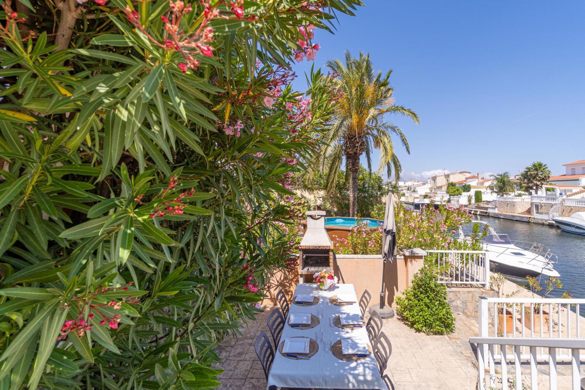 Jouvacations Villa Freser Empuriabrava Eksteriør billede