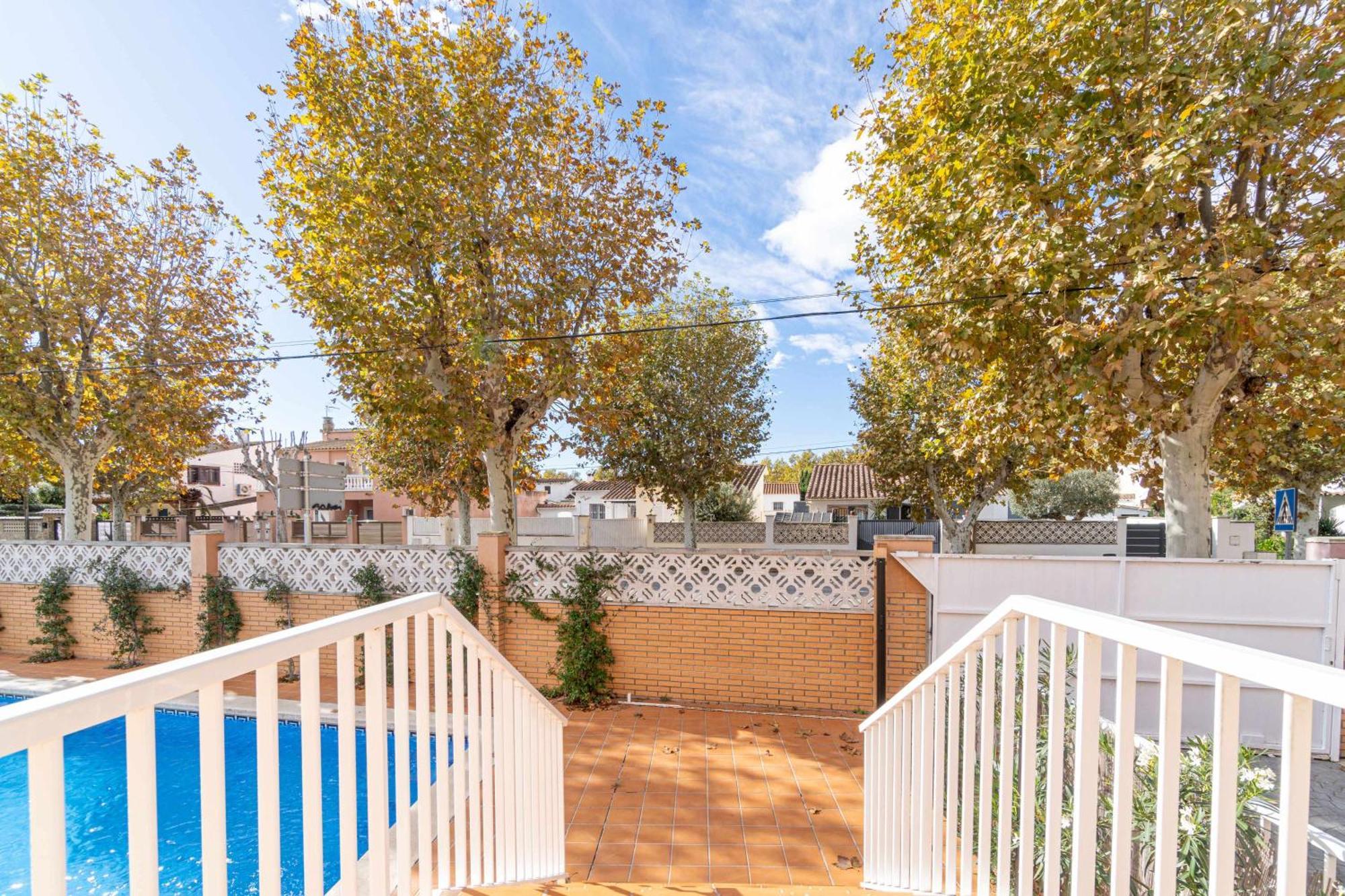 Jouvacations Villa Freser Empuriabrava Eksteriør billede